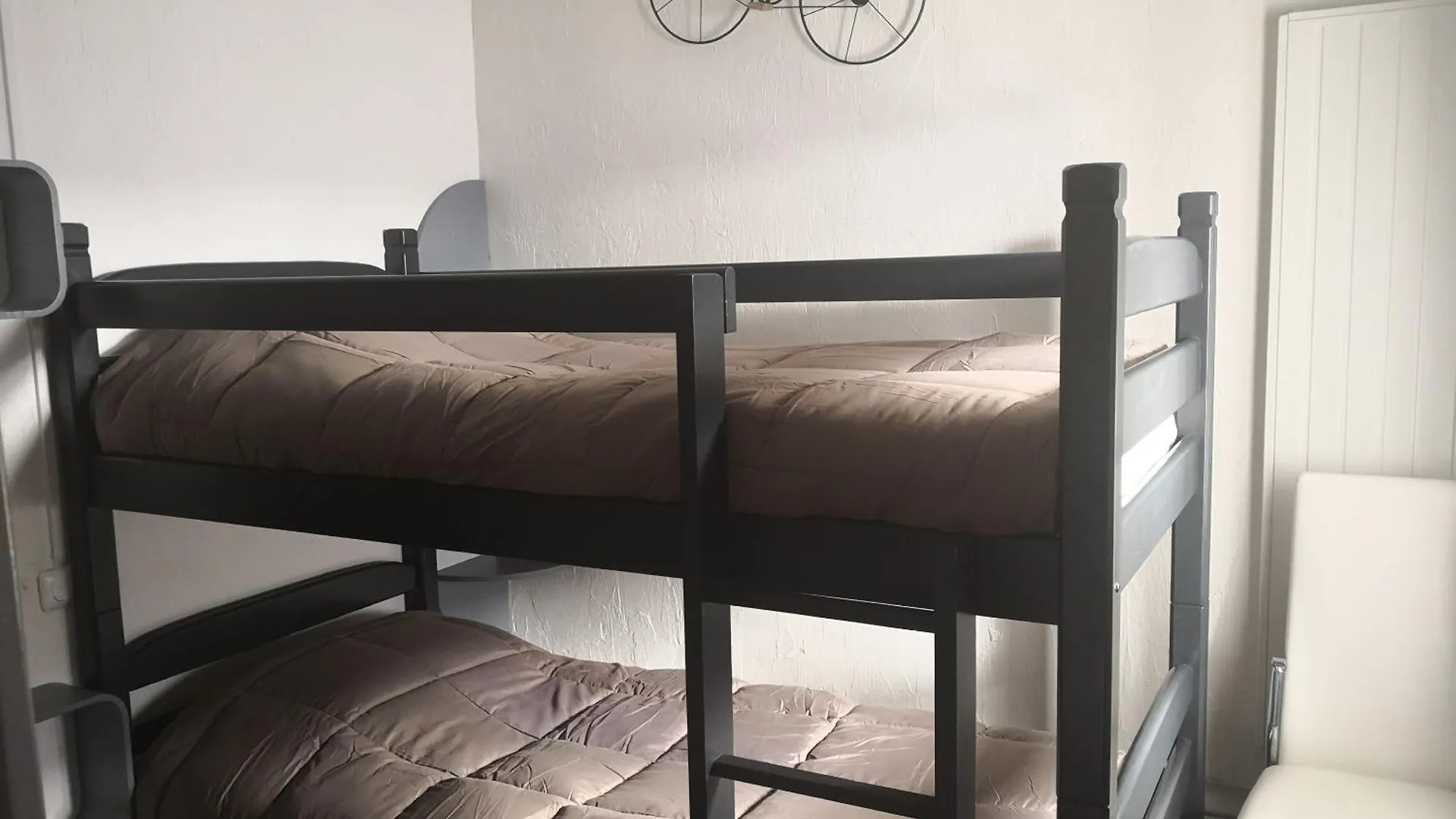 Le Dauphin Bleu Hotel Saintes-Maries-de-la-Mer 3*,