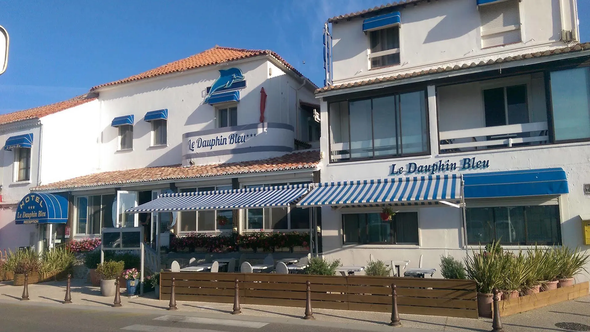 ***  Le Dauphin Bleu Hotel Saintes-Maries-de-la-Mer França