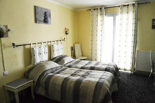 Le Dauphin Bleu Hotel Saintes-Maries-de-la-Mer 3*,  França