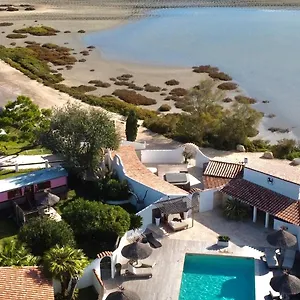 Mas Des Rièges & Hotel